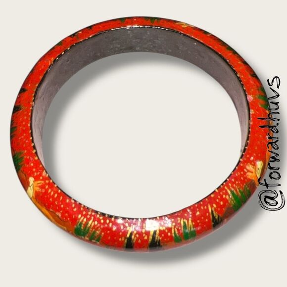 Hand-Painted 7 3/4” Wooden Bangle Bracelet – Woodland Animal Scene - Picture 4 of 9